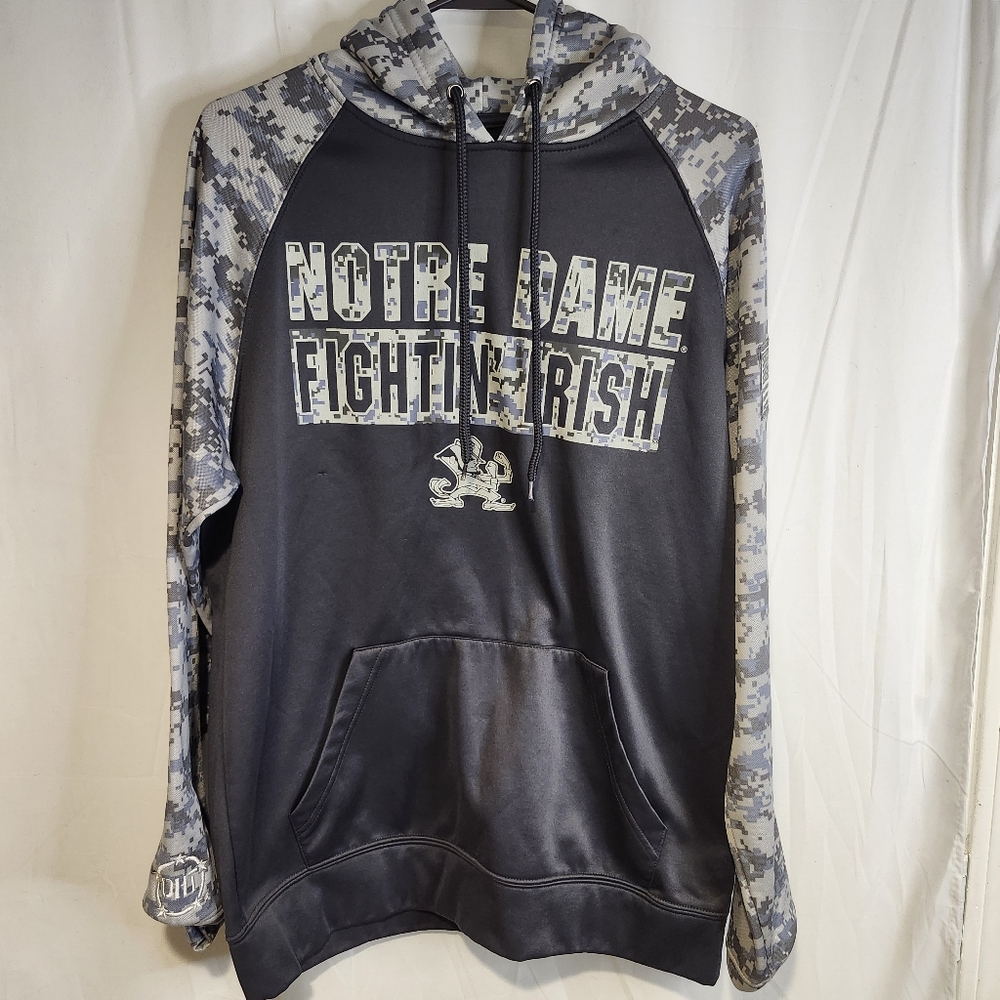 Notre Dame Fighting Irish Mens Colorful Camo Size M Trendy Hoodie Sweatshirt